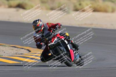 media/Oct-08-2022-SoCal Trackdays (Sat) [[1fc3beec89]]/Turn 10 (945am)/